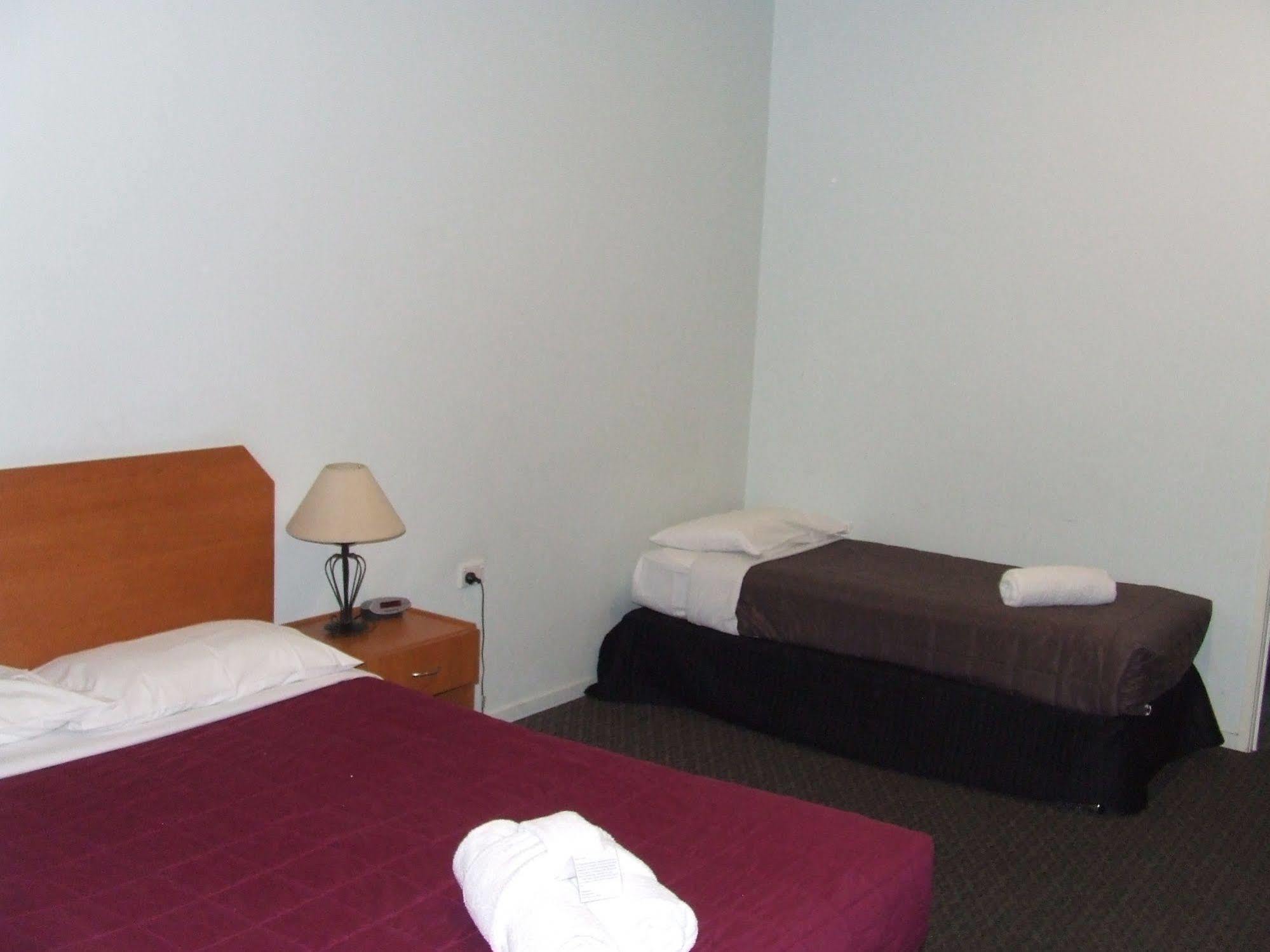 Harbour City Motel Gladstone Eksteriør billede